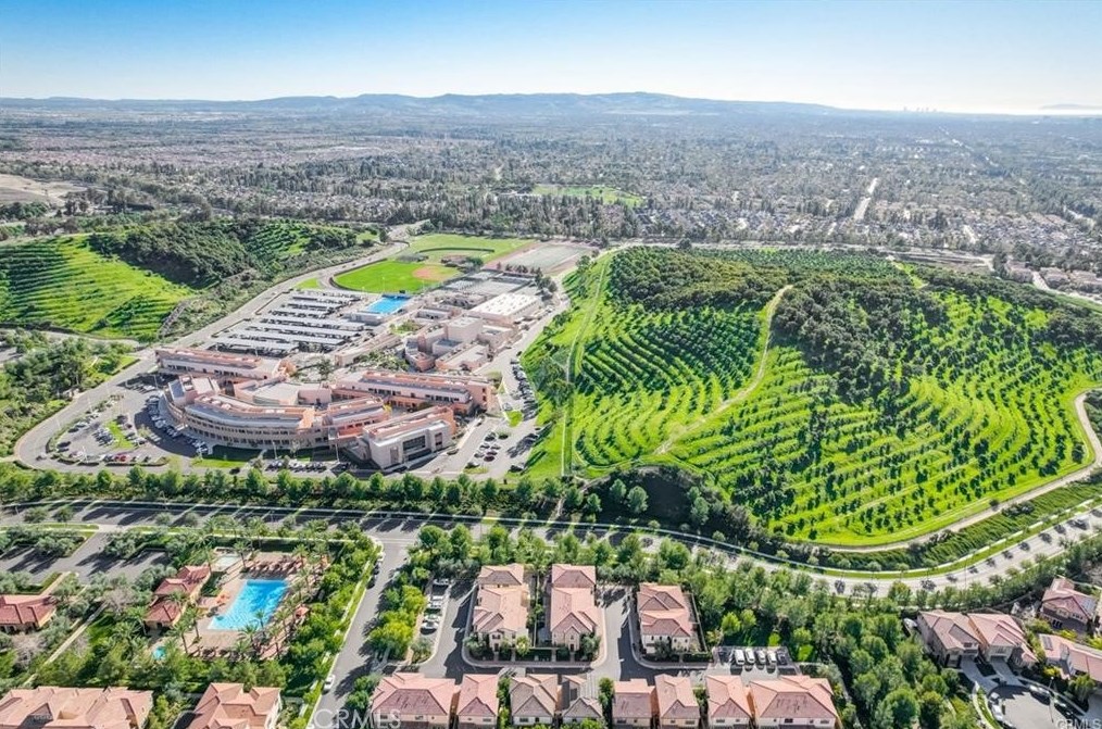 121 Rodeo, Irvine CA  92602 exterior