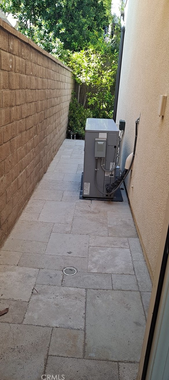 121 Rodeo, Irvine CA  92602 exterior