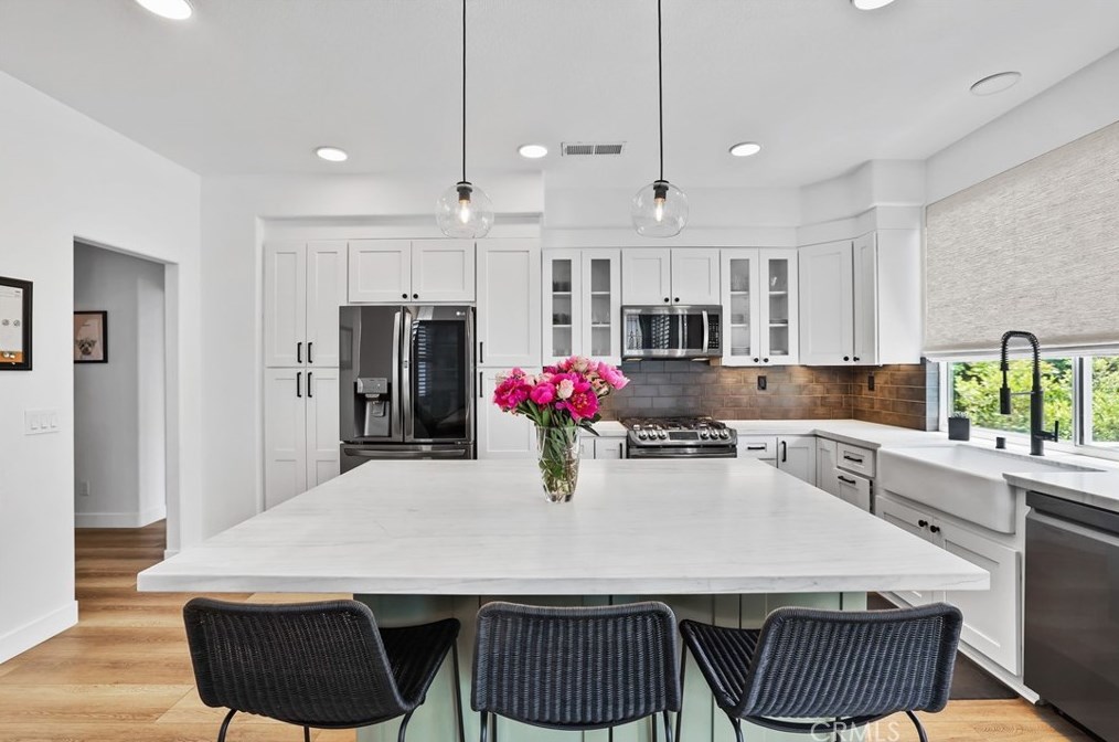 19 Stockbridge, Laguna Beach, CA 92656-5280