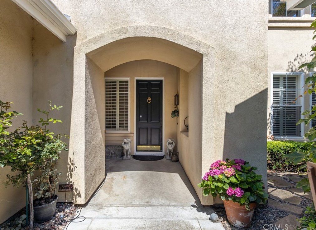 10 Prestwick Ct, Trabuco Canyon, CA 92679