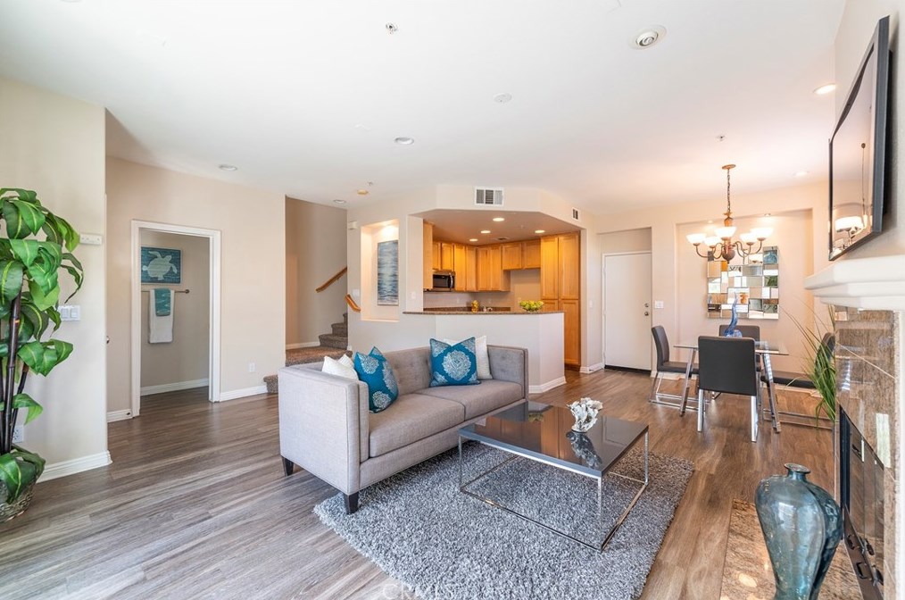 7316 Bret Ct, Huntington Beach, CA 92648