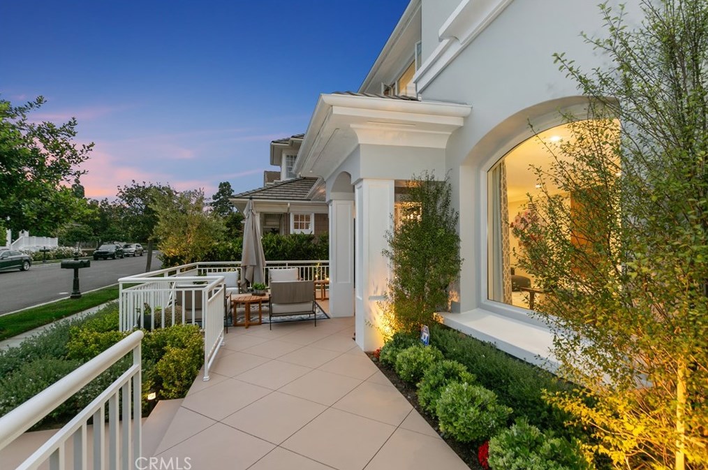 26 Long Bay Dr, Newport Beach, CA 92660-9200