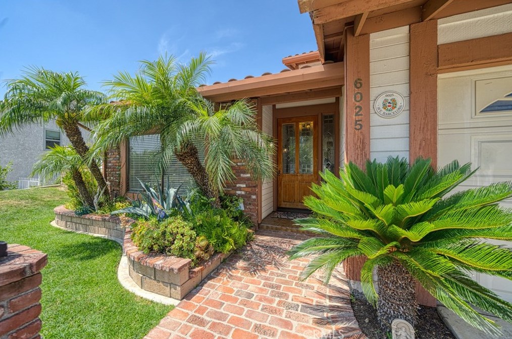 6025 Avenida Barcelona, Yorba Linda, CA 92887-3516