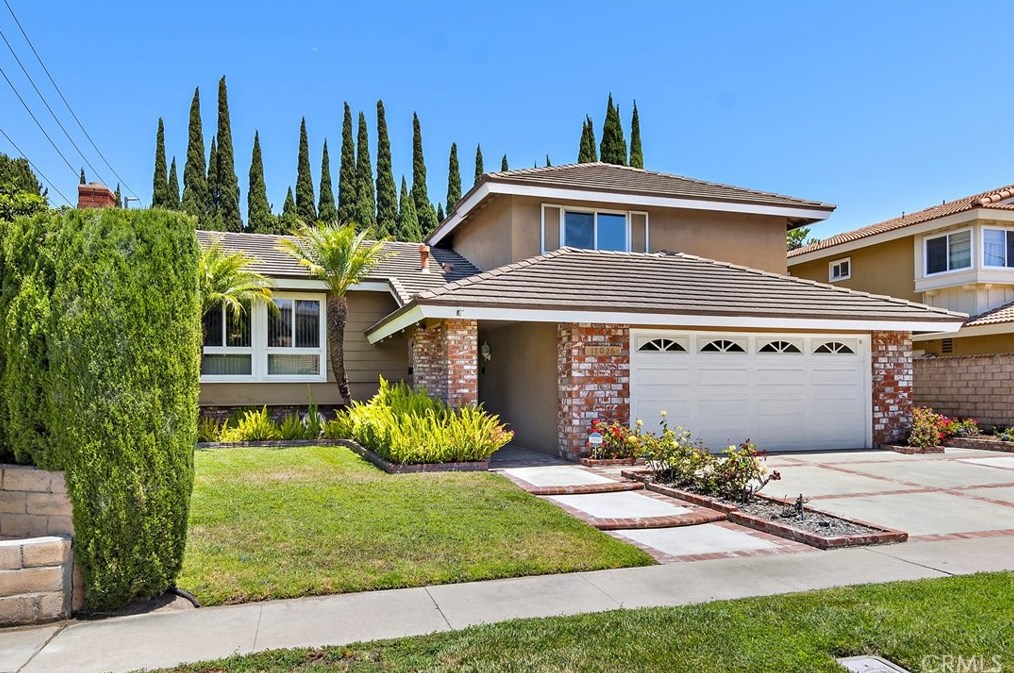 17026 Buttonwood St, Santa Ana, CA 92708