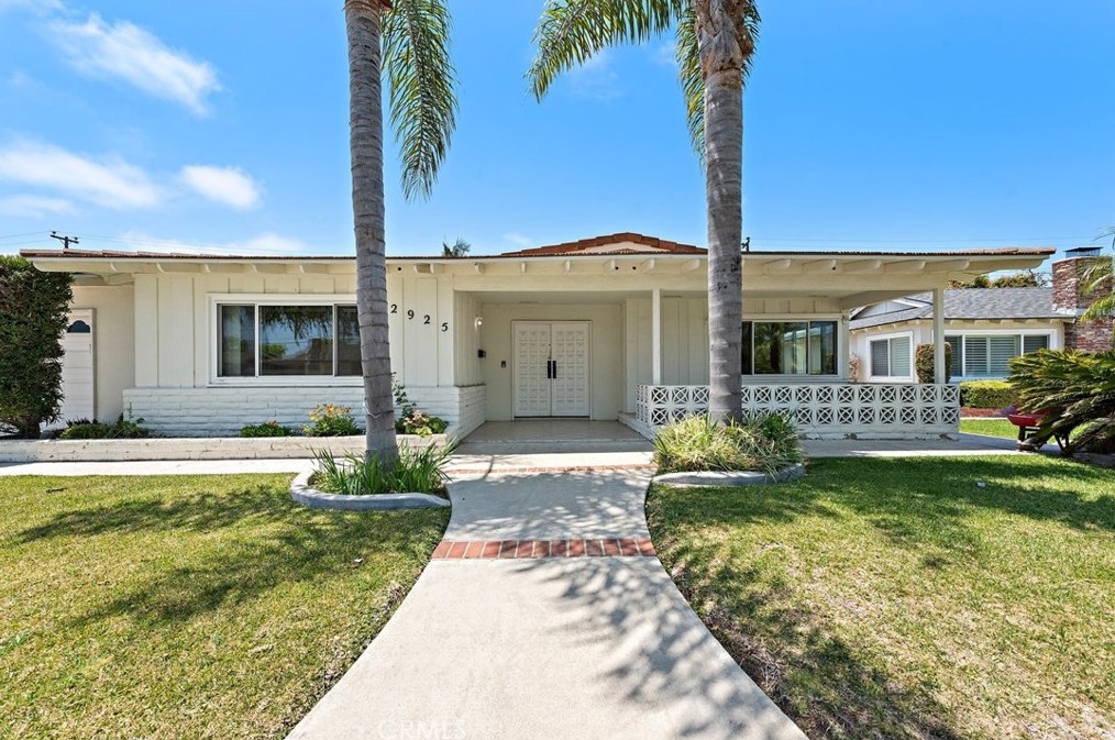 2925 Baker St, Costa Mesa, CA 92626