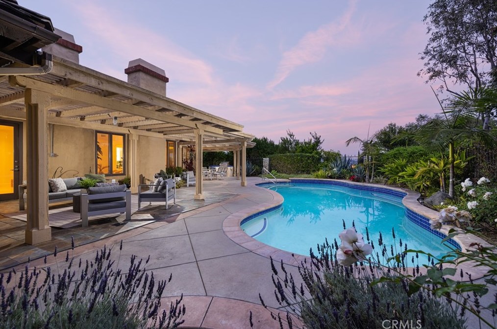 25702 Nellie Gail Rd, Laguna Beach, CA 92653-6118