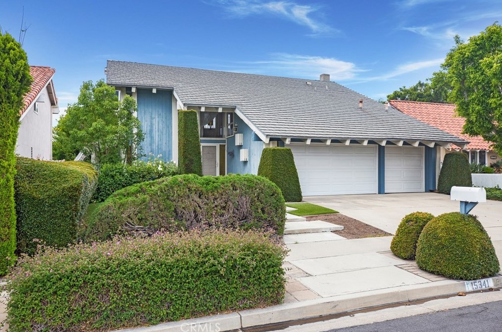 15341 Moulins Cir, Irvine, CA 92604-2926