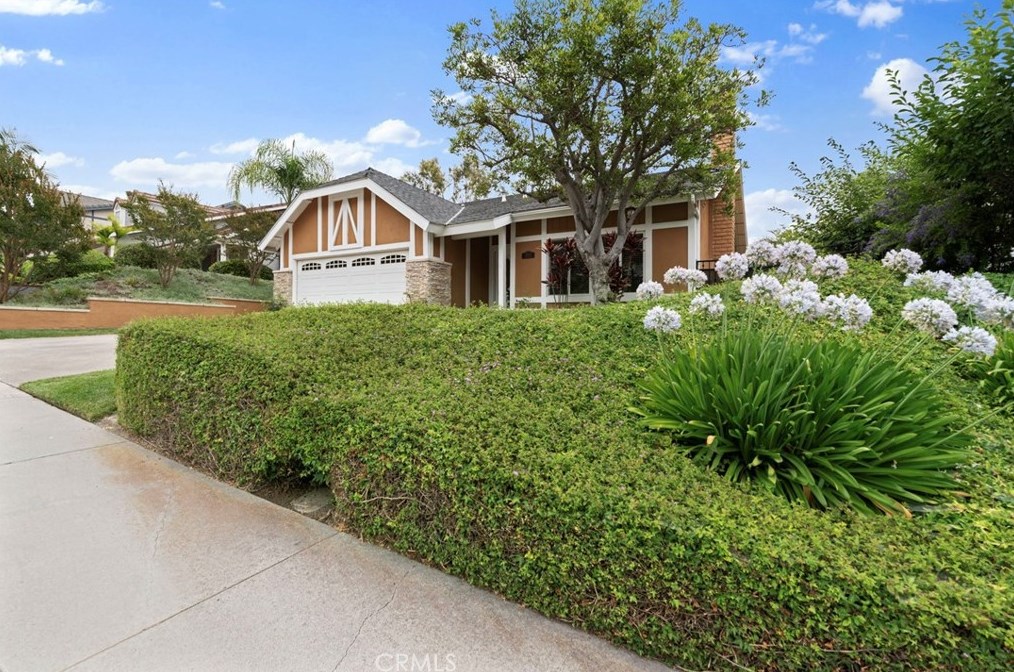 25572 Fallenwood, El Toro, CA 92630