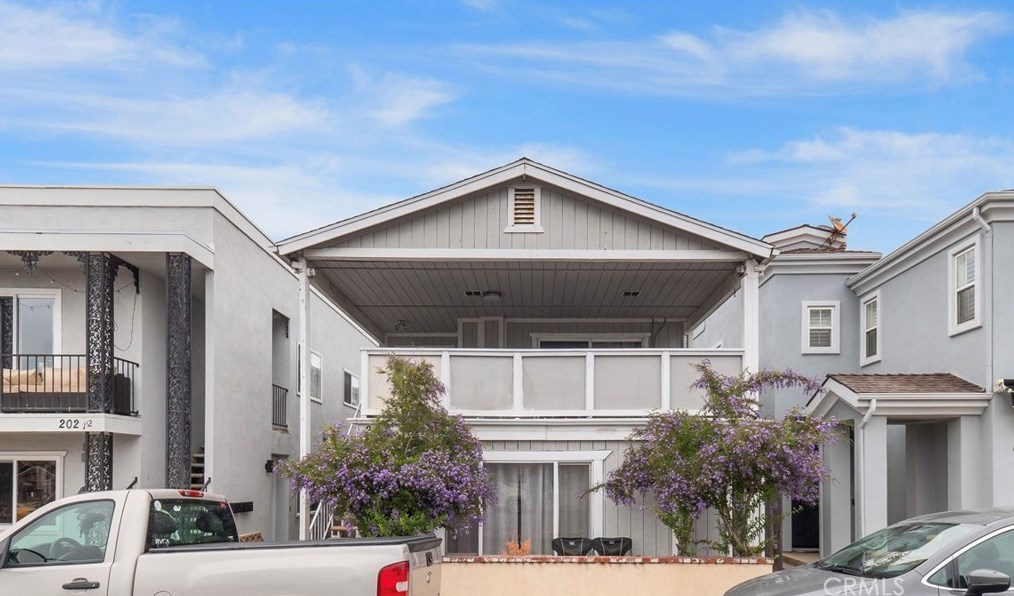 204 E Balboa Blvd, Newport Beach, CA 92661