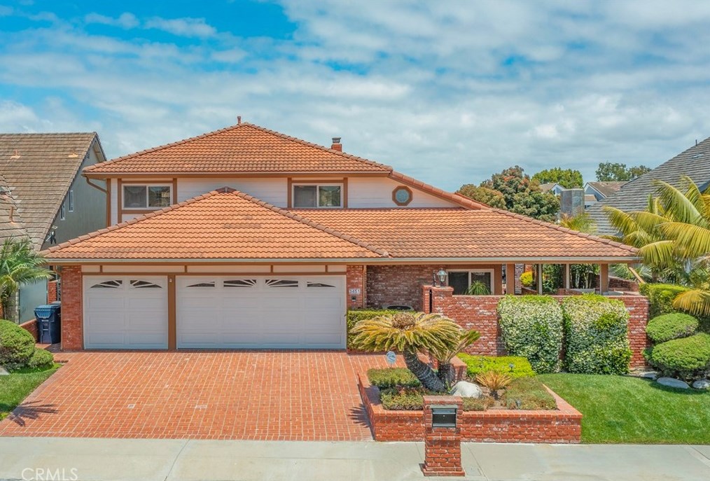 3451 Sagamore Dr, Huntington Beach, CA 92649