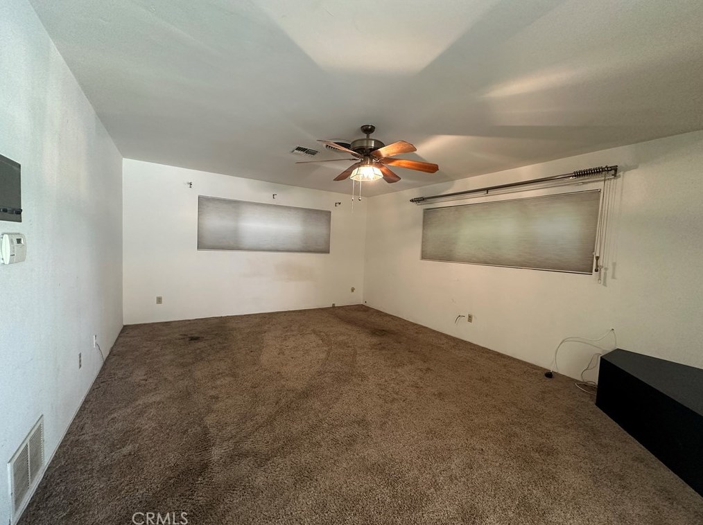3837 Dalehurst Dr, Bakersfield, CA 93306-3162