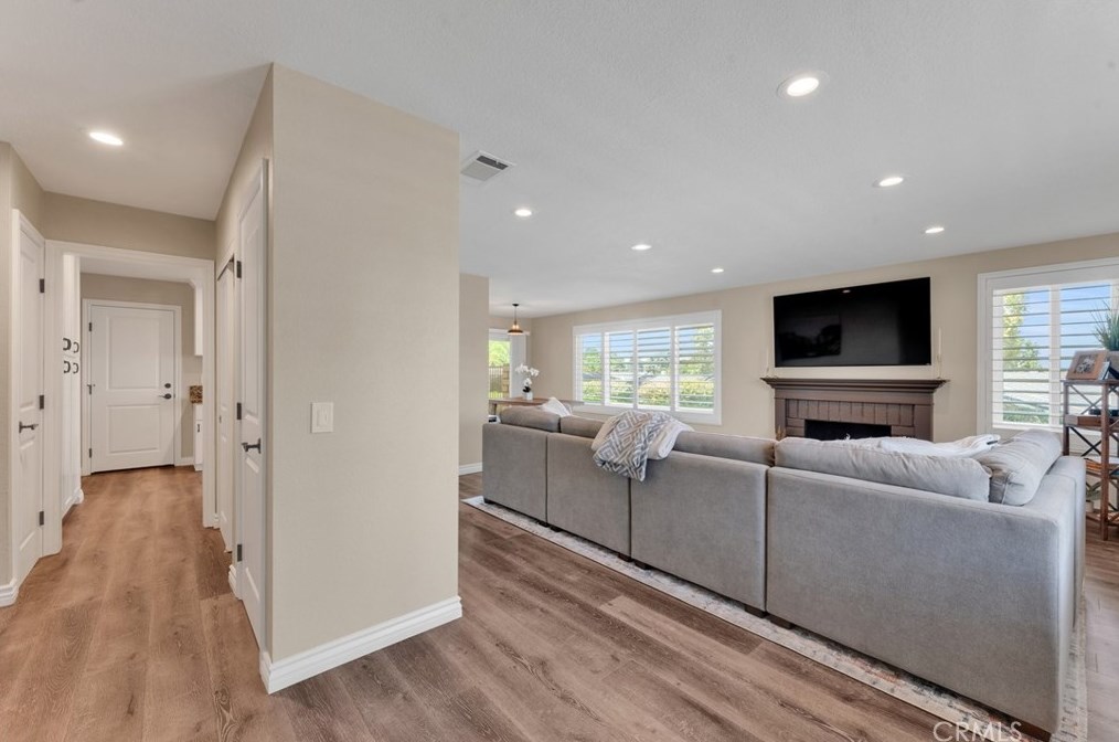 25216 Lawton Ave, Loma Linda, CA 92354