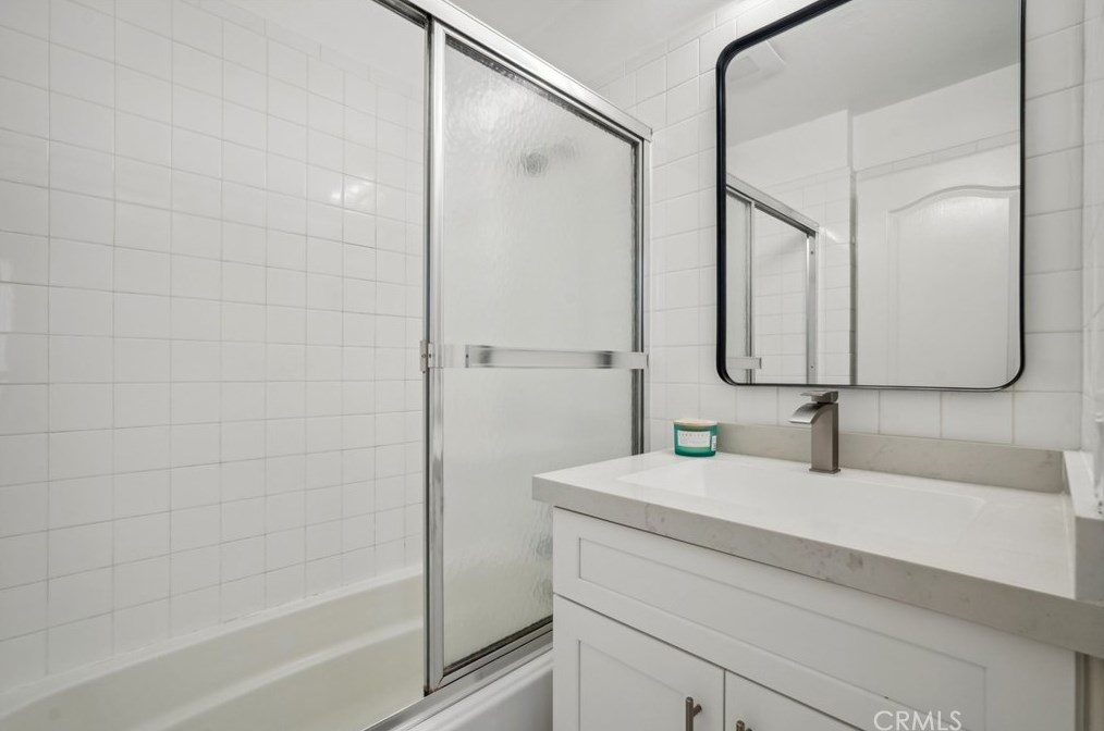 12 Parma, Irvine CA  92602-1657 exterior