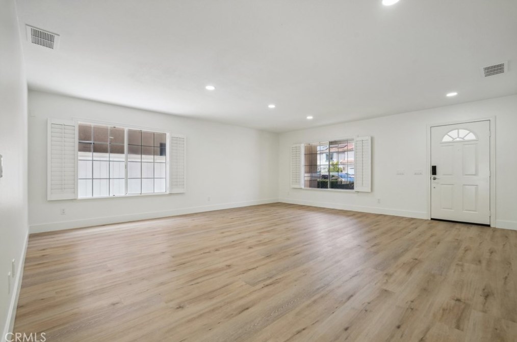 12 Parma, Irvine CA  92602-1657 exterior