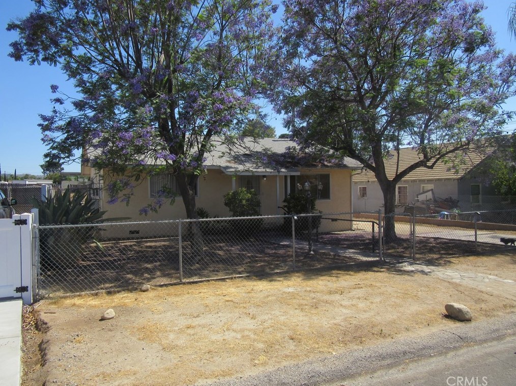 1772 Capri Ave, Mountain Home Village, CA 92359