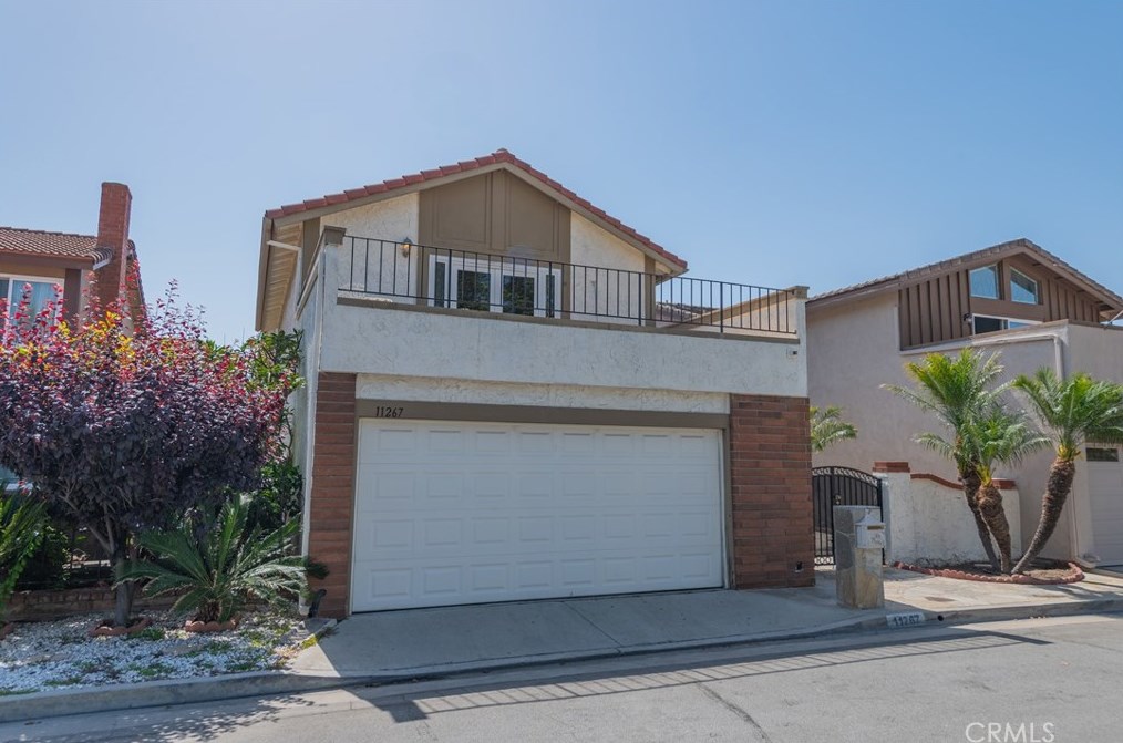 11267 Roanoke Ct, Cypress, CA 90630