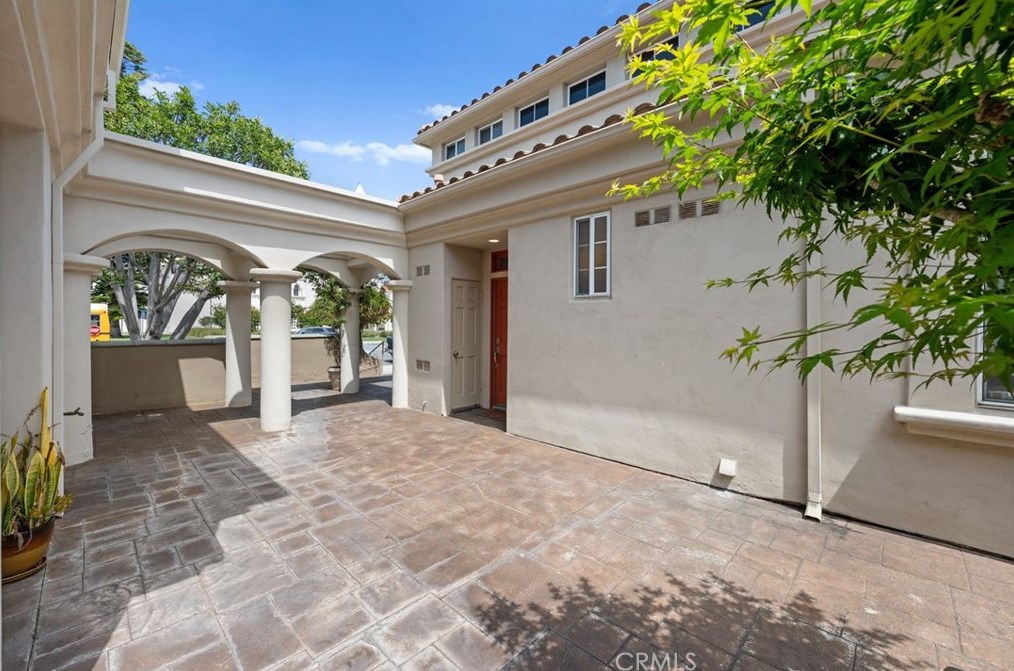 2101 E 15th St #5, Newport Beach, CA 92663