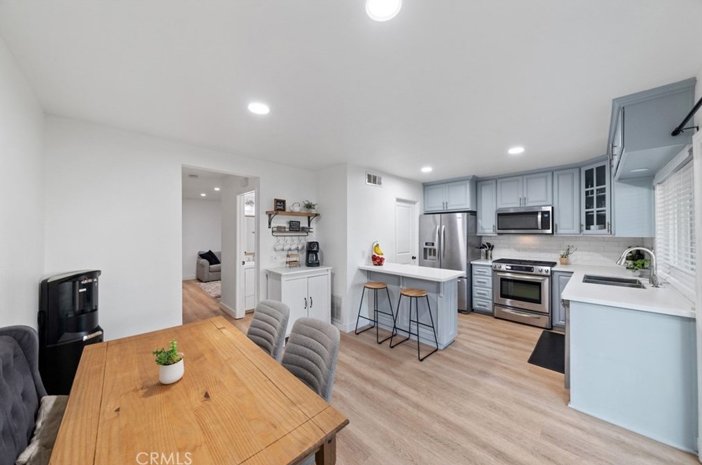 5498 E Willow Woods Ln #d, Anaheim, CA 92807