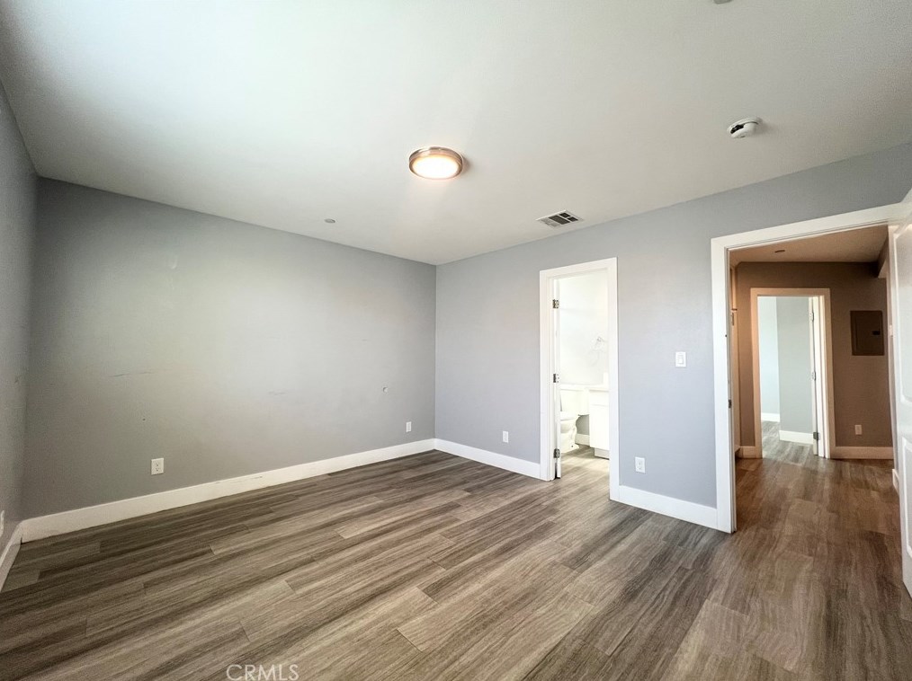 1639 82nd St, Los Angeles CA  90001-3819 exterior