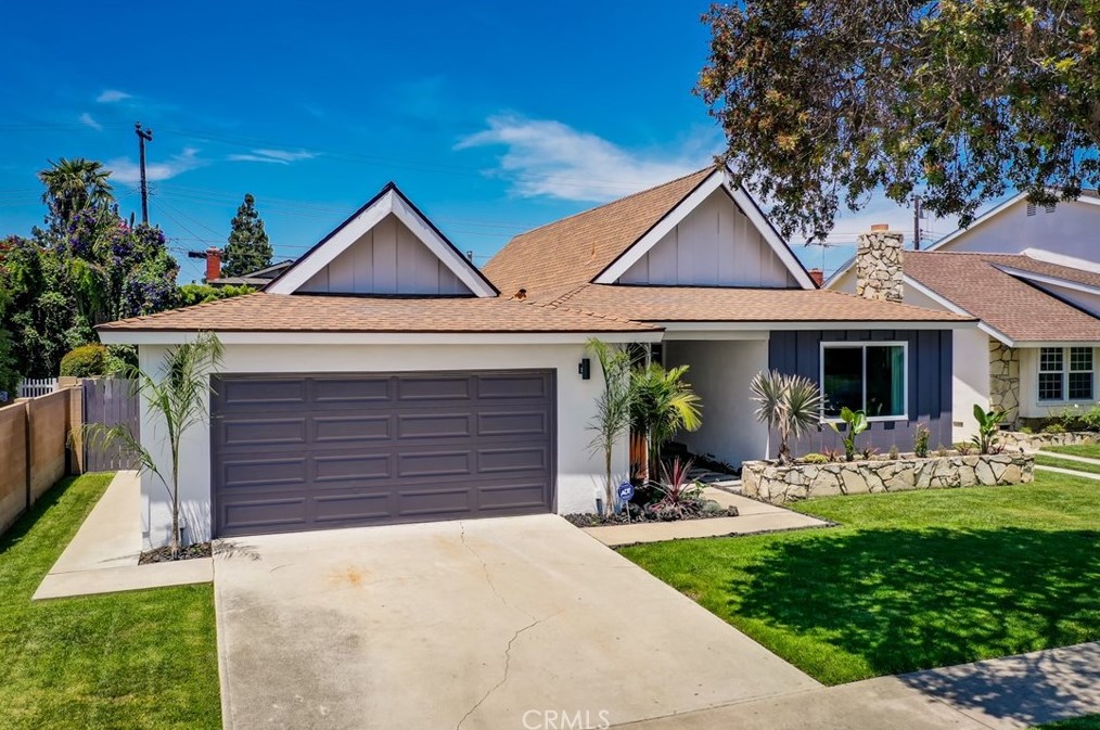 16091 Marjan Ln, Huntington Beach, CA 92647