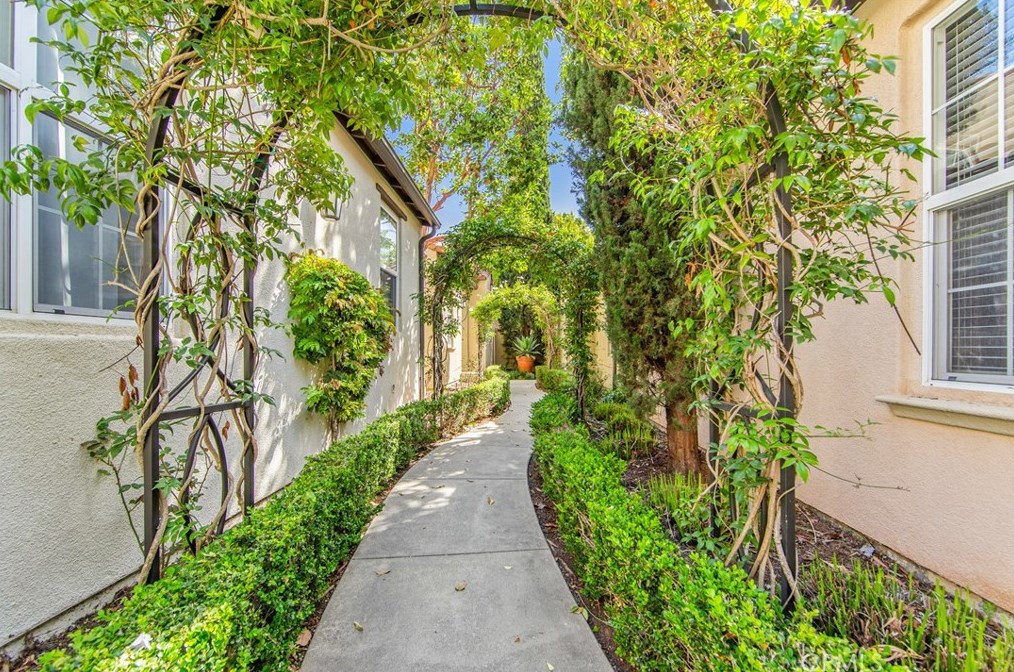 108 Great Lawn, Irvine, CA 92620
