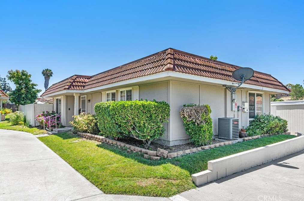 23411 El Reposa, Laguna Beach, CA 92656