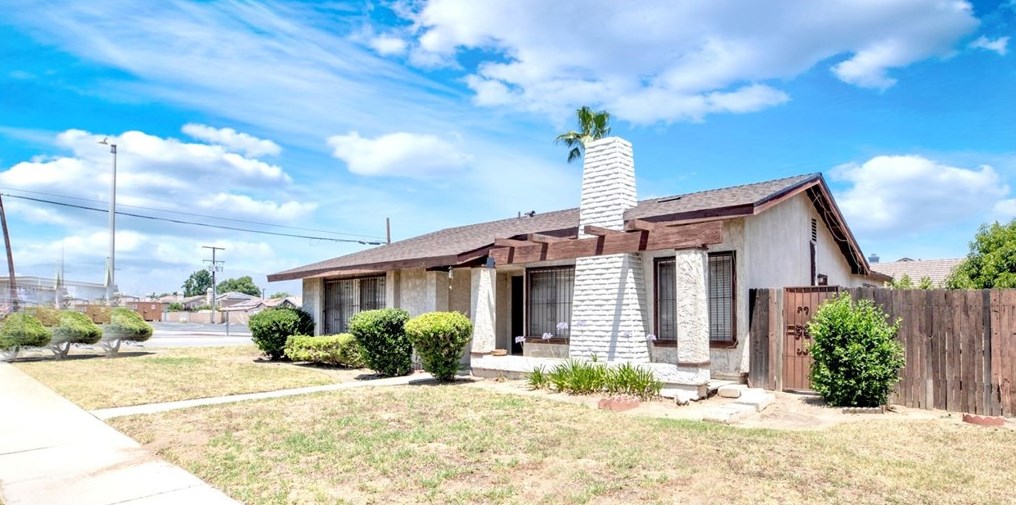 789 N Chestnut Ave, Rialto, CA 92376