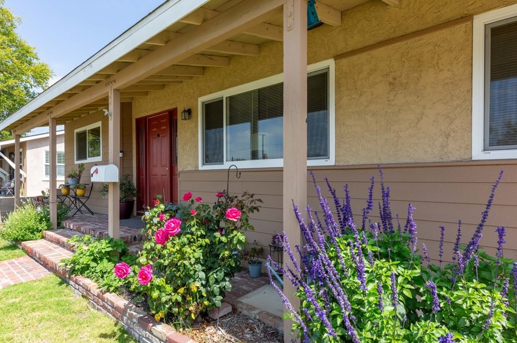 5891 Lemon Ave, Cypress, CA 90630