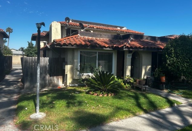 3937 Mcfadden Ave, Santa Ana, CA 92704-1352