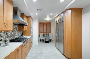 411 N Oakhurst Dr, Beverly Hills, CA 90210 - Photo 6