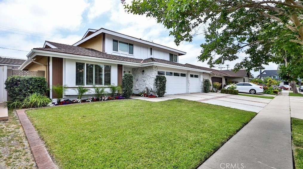 16412 Woodstock Ln, Huntington Beach, CA 92647