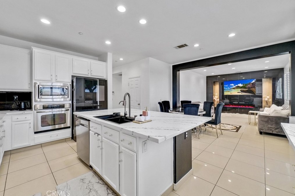 15417 Ramona Ave, Fontana, CA 92336