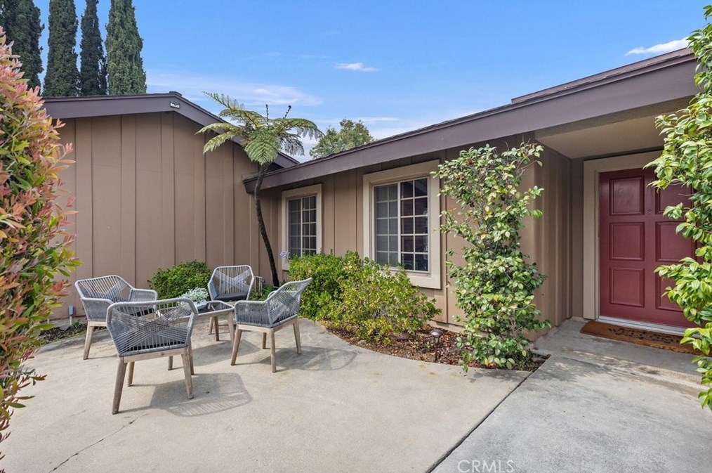 1352 N Catalina St, Orange, CA 92869