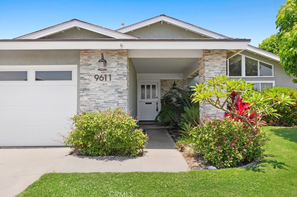 9611 Lassen Cir, Huntington Beach, CA 92646