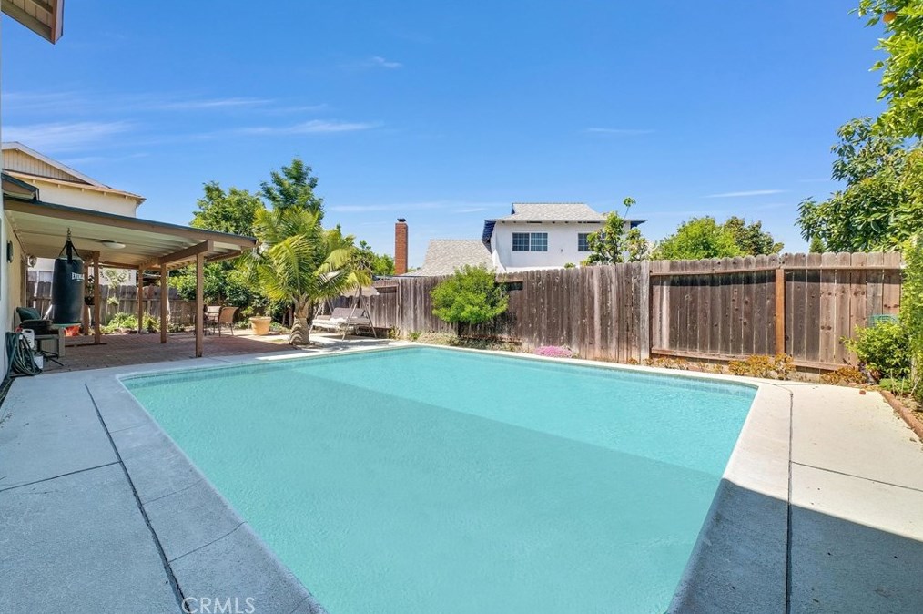 12141 Brittany Ln, Stanton, CA 90680