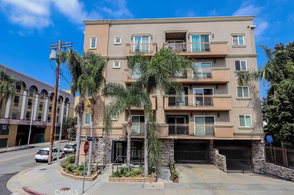 3855 Ingraham St, Los Angeles, CA 90005-3012