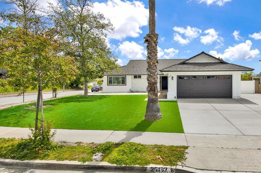 25132 Northrup Dr, Laguna Beach, CA 92653