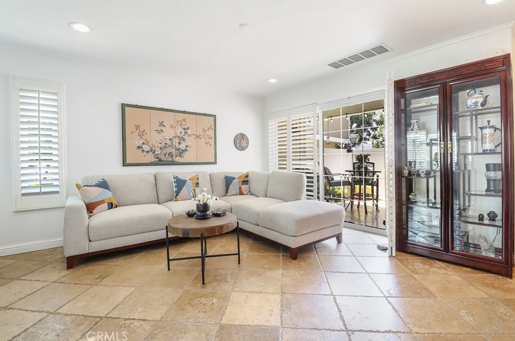 49 Abbeywood Ln, Laguna Beach, CA 92656