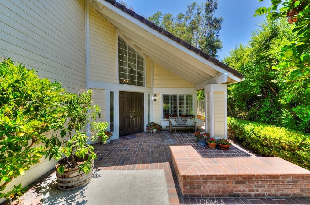 19531 Misty Ridge Ln, Trabuco Canyon, CA 92679