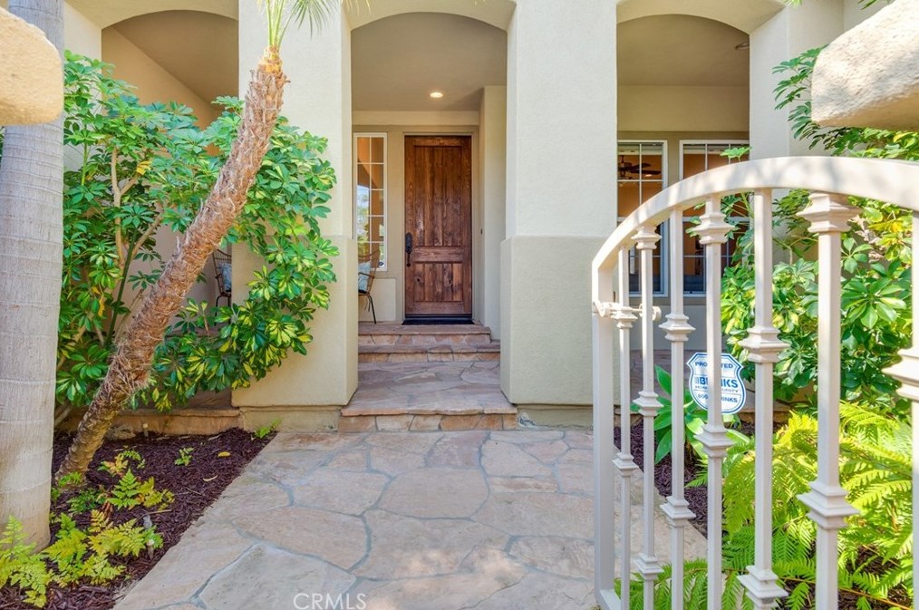 2358 Pieper Ln, Tustin, CA 92782-1290