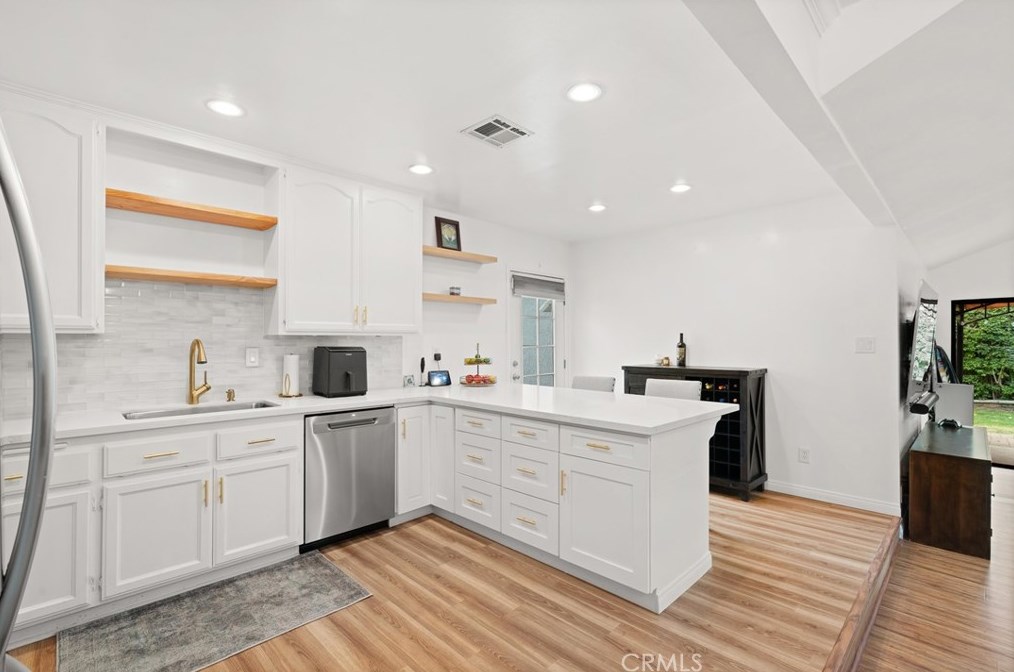 5409 Keynote St, Long Beach CA  90808-2568 exterior