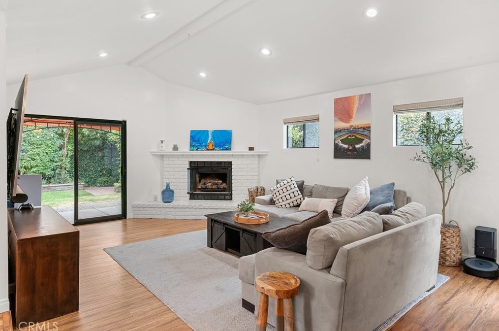 5409 Keynote St, Long Beach CA  90808-2568 exterior