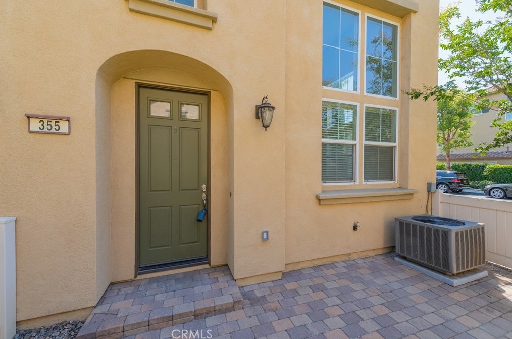 355 W Linden Dr, Orange, CA 92865