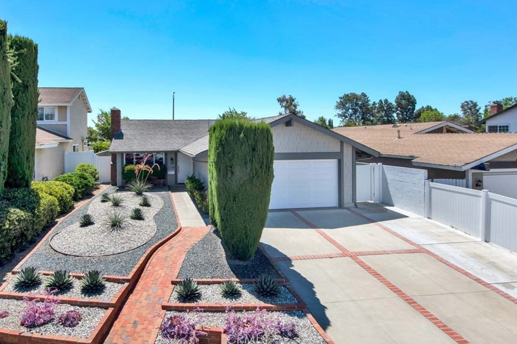 24172 Fortune Dr, El Toro, CA 92630-3651