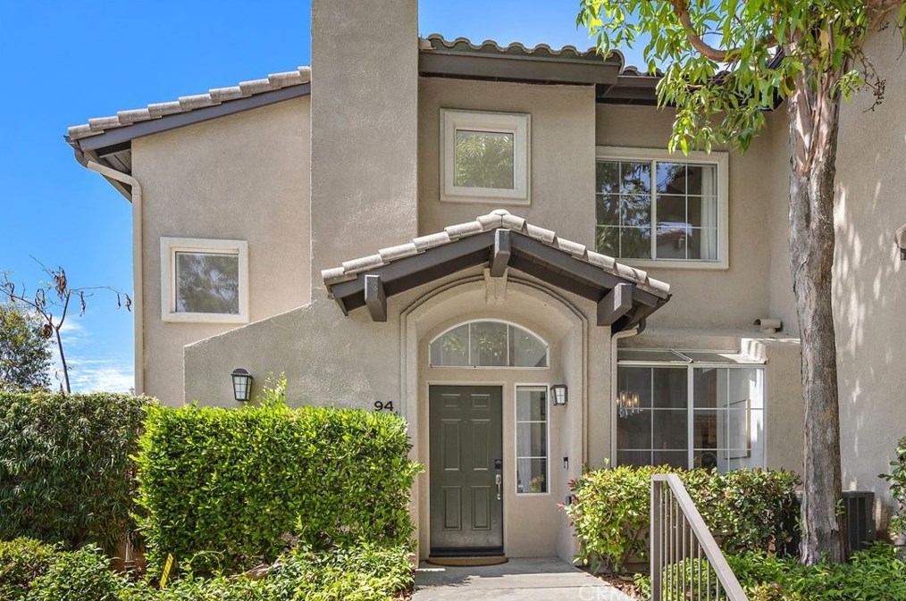 94 Tierra Montanosa, Trabuco Canyon, CA 92688