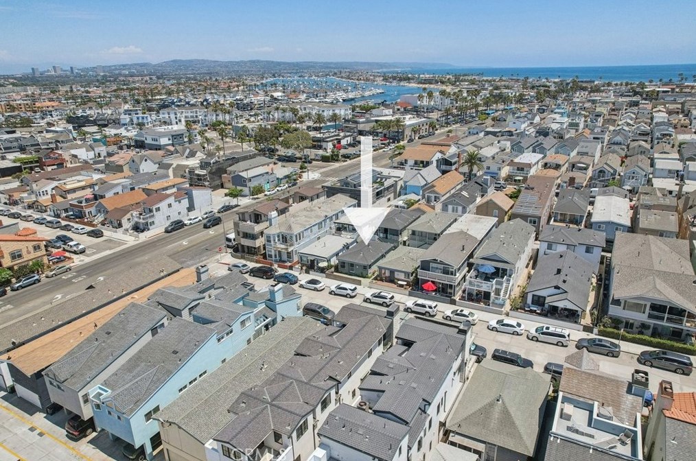 122 29th St, Newport Beach, CA 92663