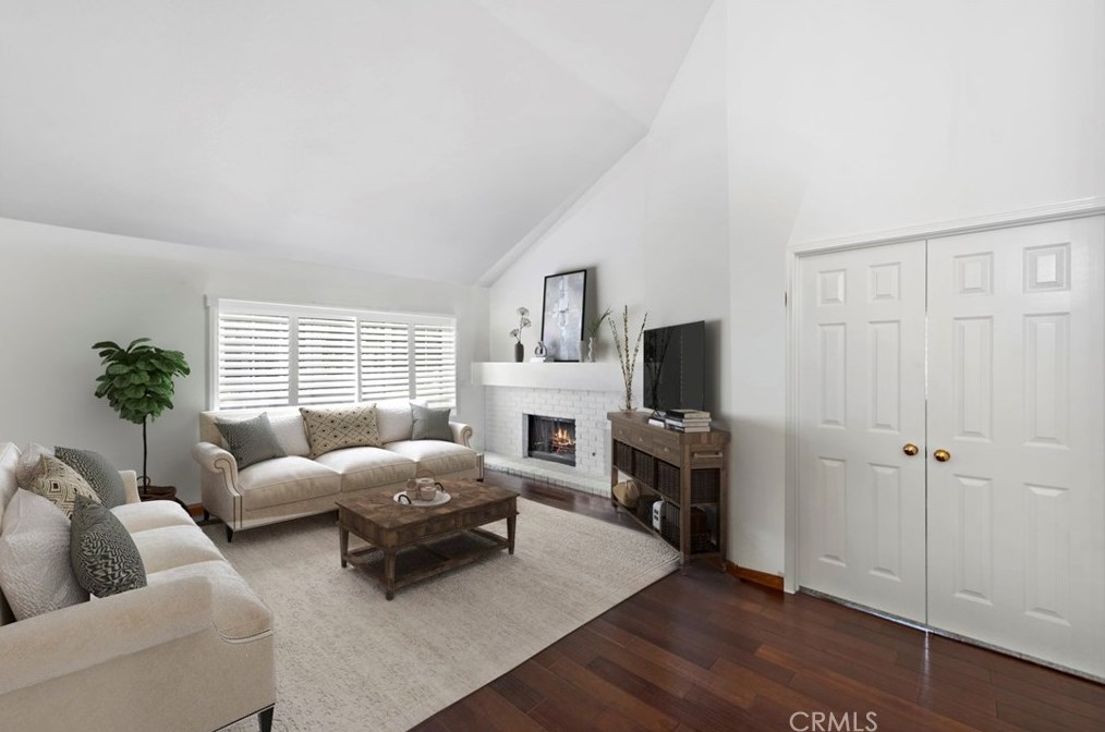 20081 Waterford Ln #102, Huntington Beach, CA 92646