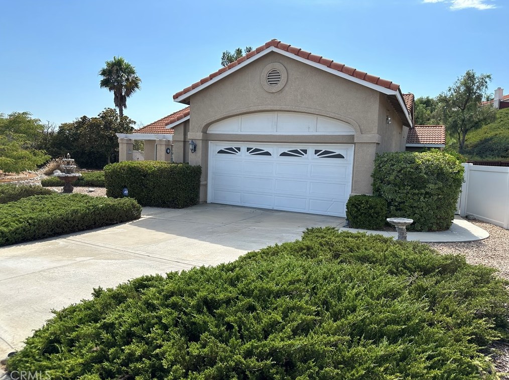 39985 Daphne Dr, Murrieta, CA 92563