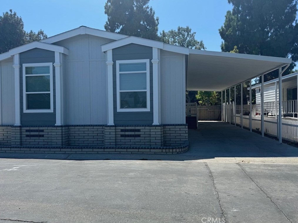 320 N Park Vista St #103, Anaheim, CA 92806