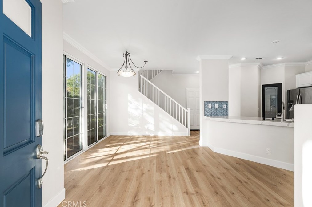 13124 Arborwalk Ln, Tustin CA  92782-8033 exterior